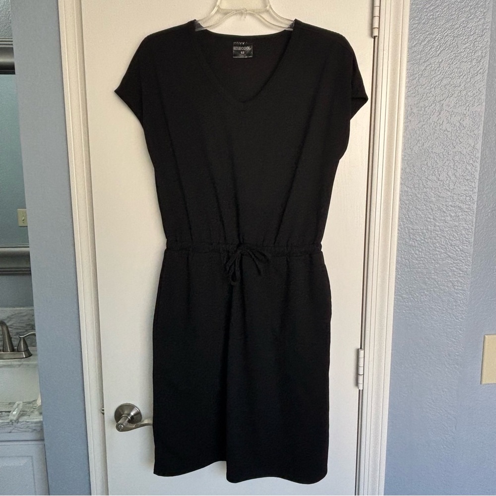 32 Degrees Cool Black V-Neck Dress